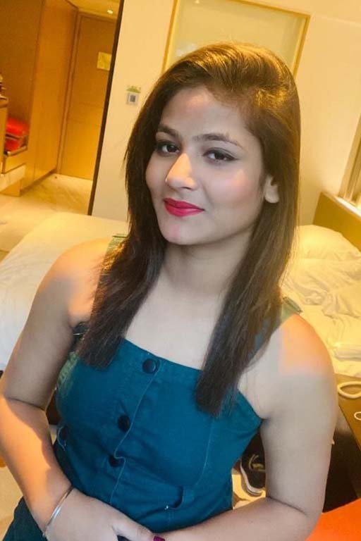 20 year old Call Girl service in Agra